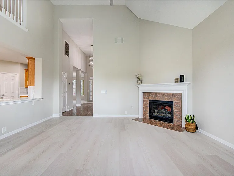 11706 Canyon Breeze Dr — Photo 9