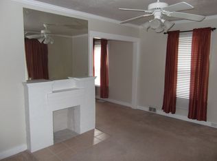 916 Woods Ave, Joliet, IL 60436