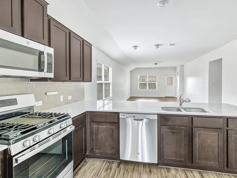 21316 Quick Fox Dr — Photo 45