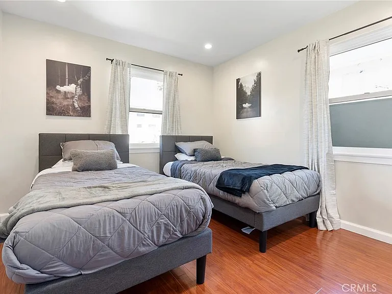 18228 Regina Ave — Photo 27
