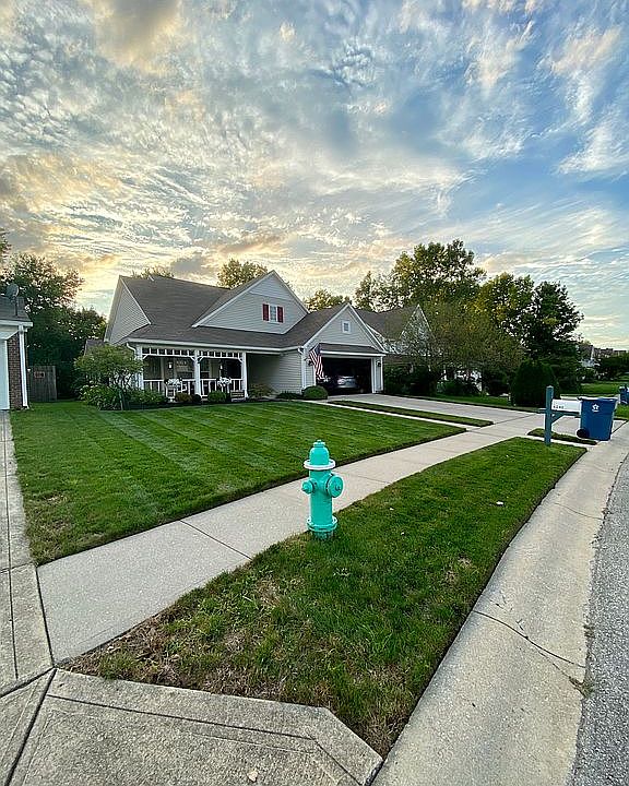 1st image of 6240 Twin Creeks Dr