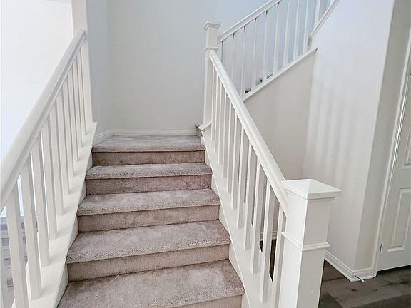 3rd image of 2963 E Arbor Ln