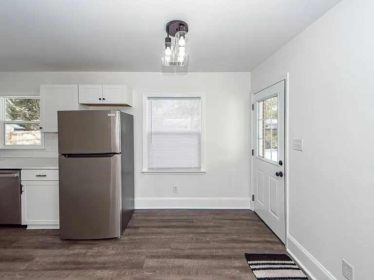 4742 Farmal St — Photo 30
