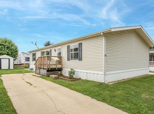 802 E County Line Rd #251, Des Moines, IA 50320