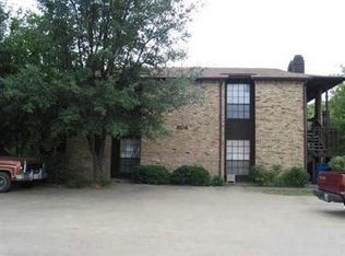 504 E Denton Dr, Euless, TX 76039