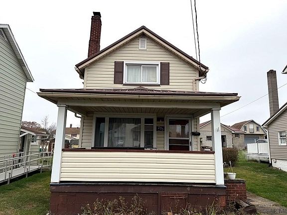 2nd image of 205 9th St
