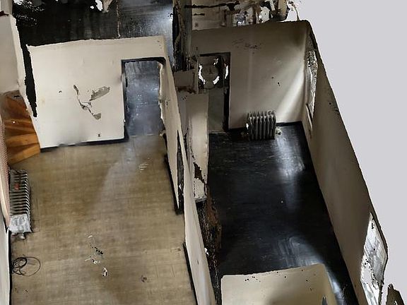 4th image of 3028 W Medill Ave