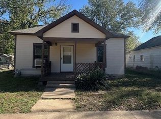 528 S 13th St, Independence, KS 67301