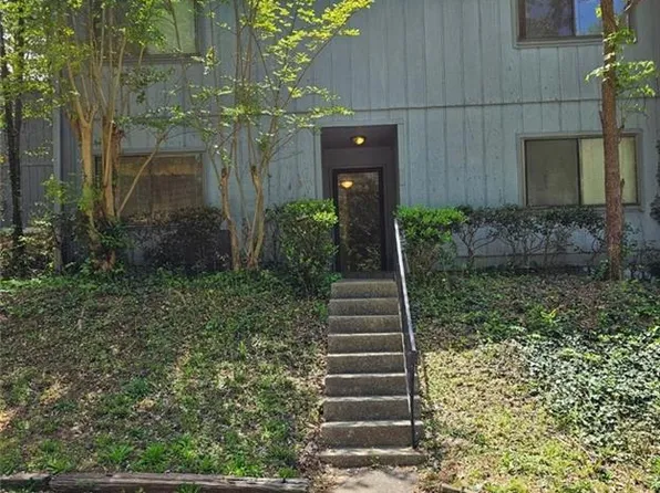 908 Pine Oak Trl, Austell, GA 30168