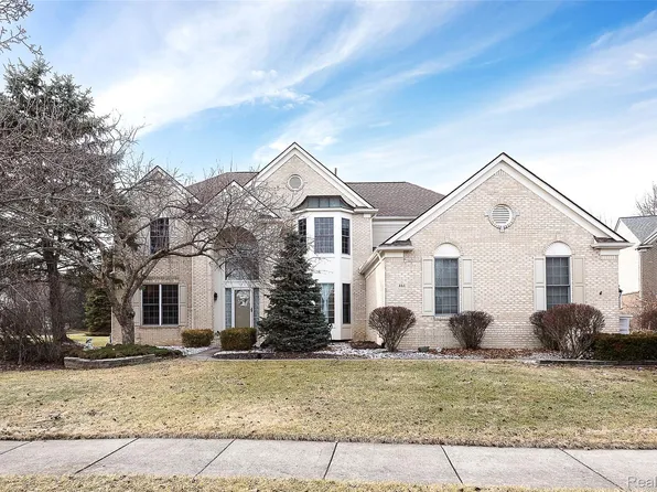 464 Waterview Ct, Canton, MI 48188