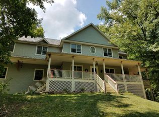 8044 Teahen Rd, Brighton, MI 48116