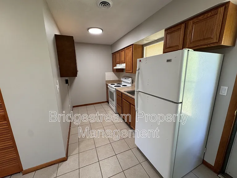 426 S Walnut St #C — Photo 3