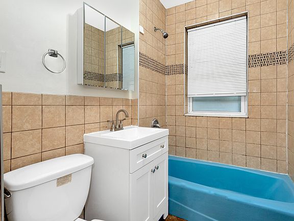 4th image of 44 Brackett St #3A