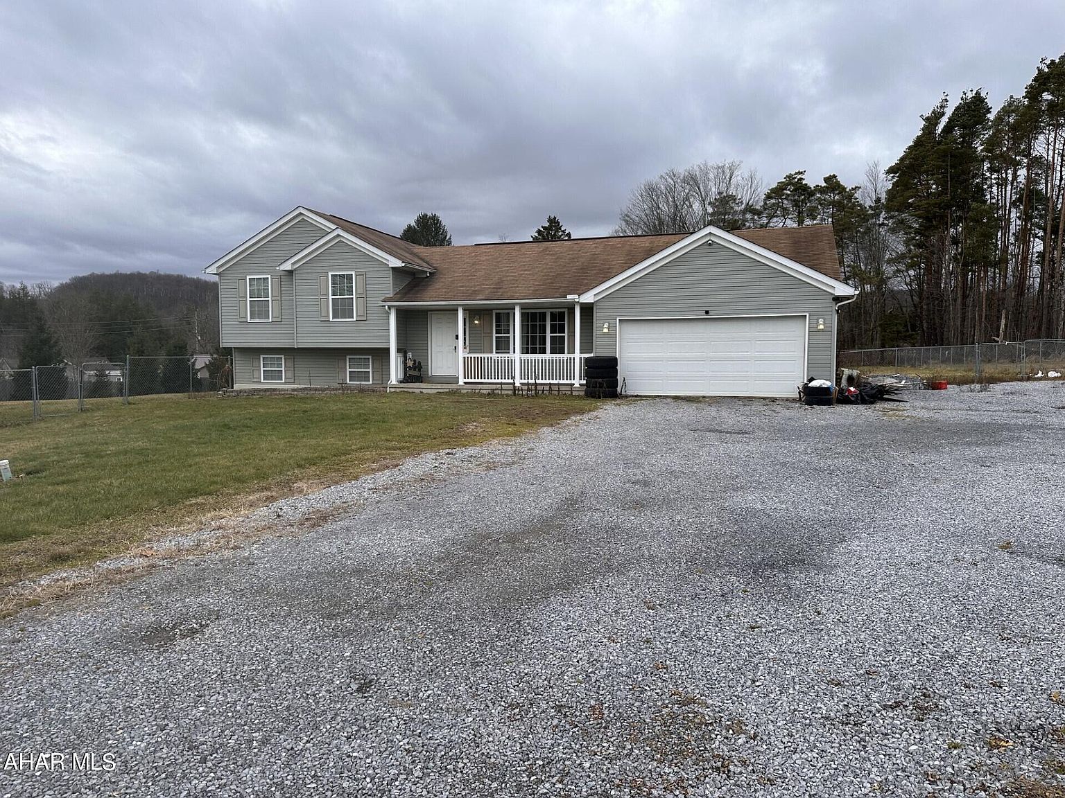 2925 William Penn Ave, Johnstown, PA 15909 MLS 73676 Zillow