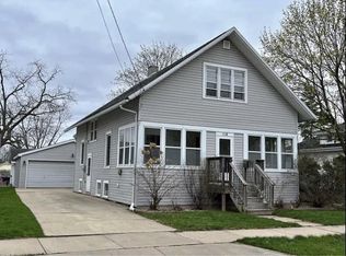 1710 Minnesota St, Oshkosh, WI 54902