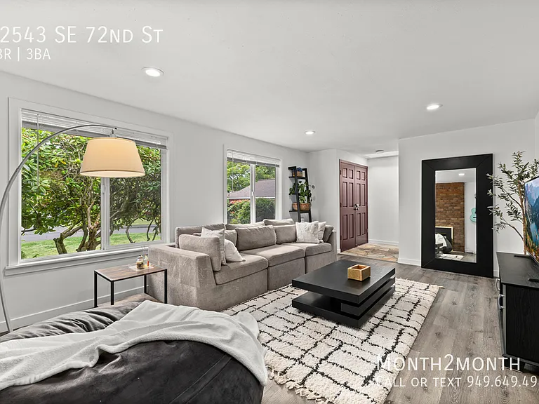 12543 SE 72nd St — Photo 3