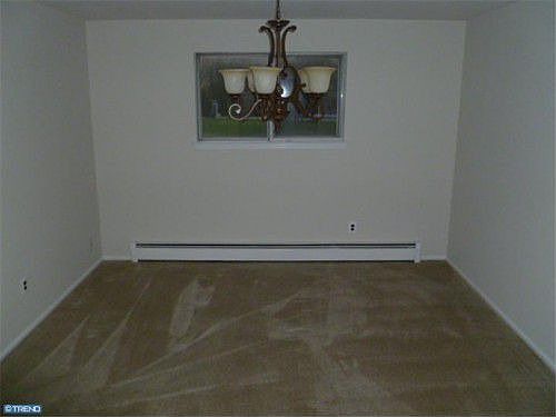 3rd image of 1053 Dauphin Ct