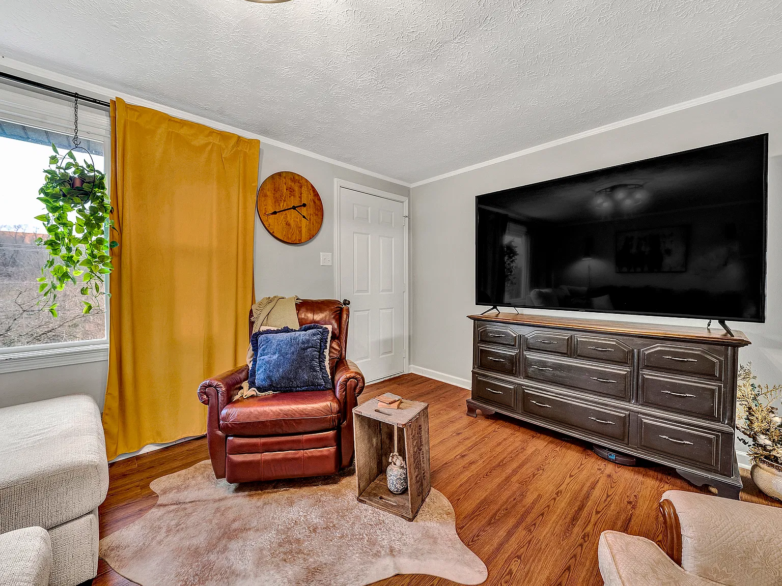 3 bed, 987 sqft, $2,400 — Photo 4