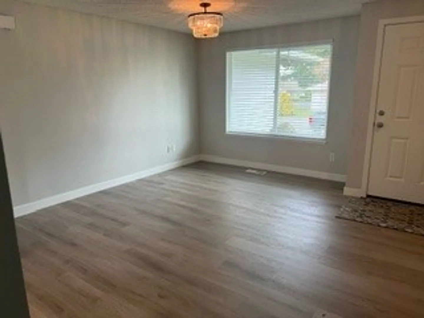 3 Bedroom 2 Bath home — Photo 4