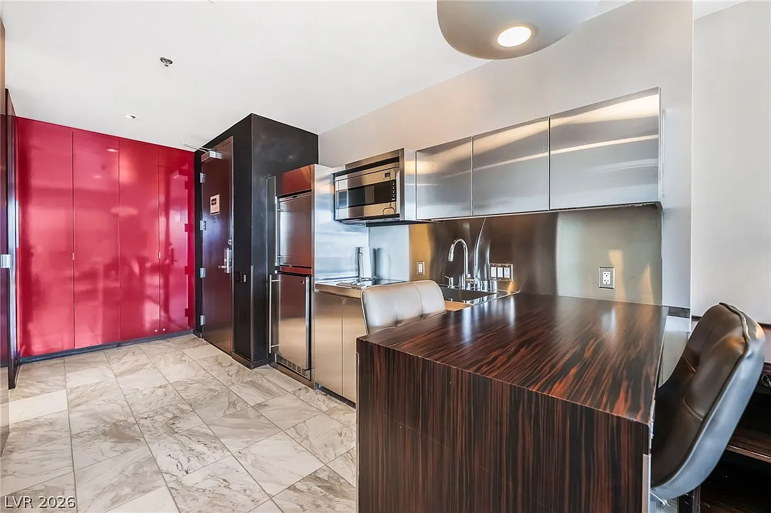 Studio, 1.0 bath, 615 sqft, $2,245 — Photo 3