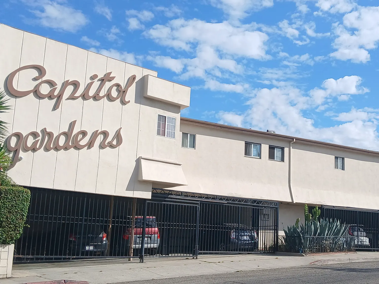 Capitol Gardens — Photo 3