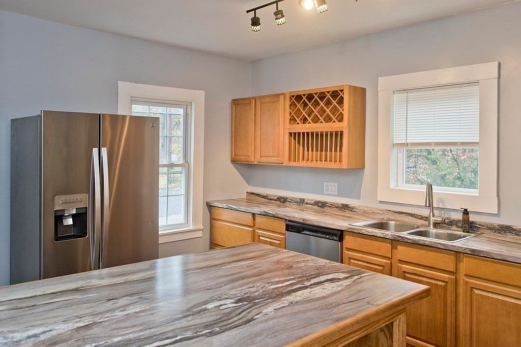 3018 Pleasant St, Palmer, MA 01069 Zillow