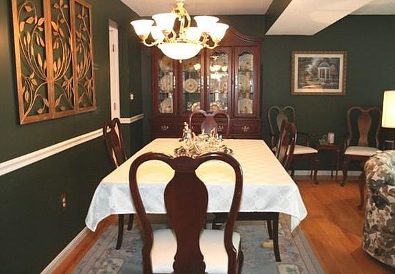 4th image of 1301 Foxwood Cir #1301255