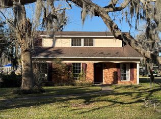 444 Southern Oaks Dr, Lake Jackson, TX 77566