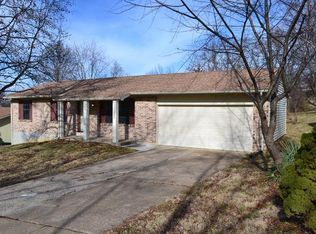 10563 Boylston Dr, Saint Ann, MO
