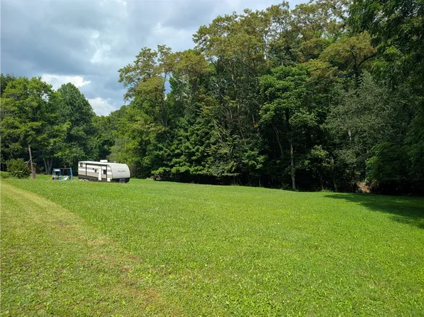 198 N Oliver Rd, Kittanning, PA 16201