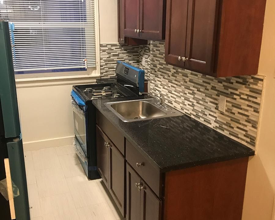 1st image of 920 Van Ness Ave APT 1