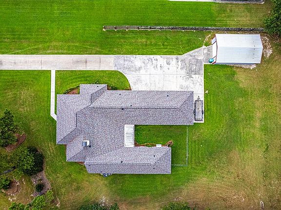 4th image of 33423 Beverly Dr