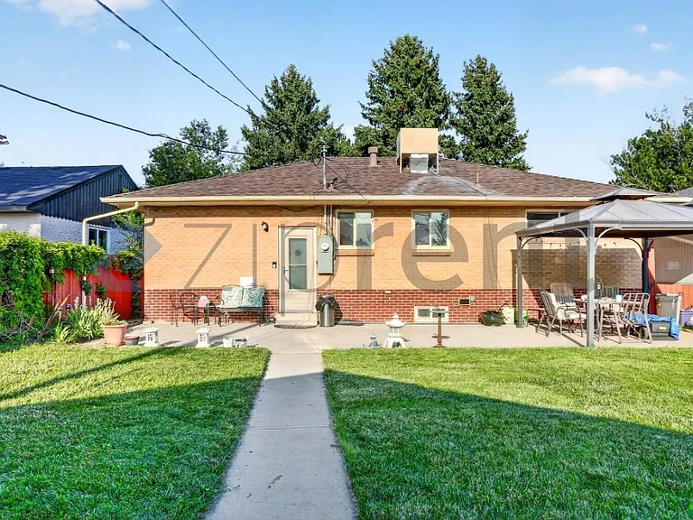 3695 Grape St — Photo 35
