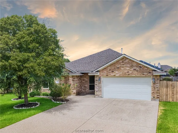 915 Dove Run Trl, College Station, TX 77845