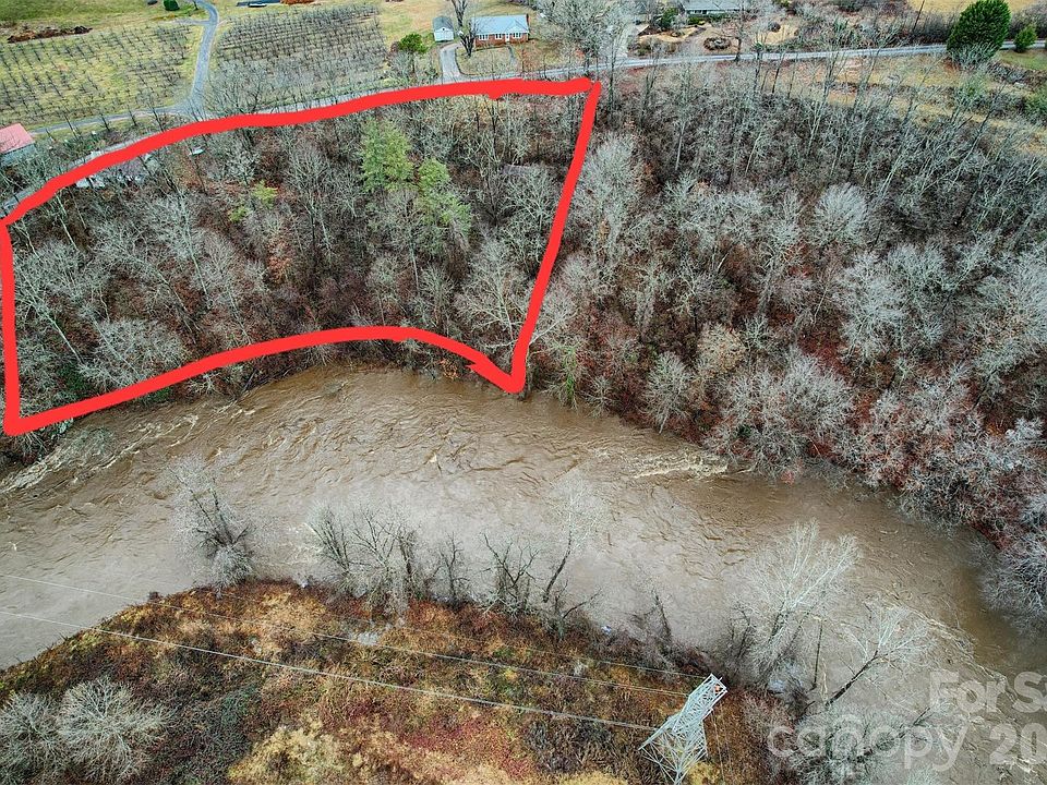 1st image of 415 Pigeon Ford Rd