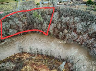 415 Pigeon Ford Rd, Canton, NC 28716