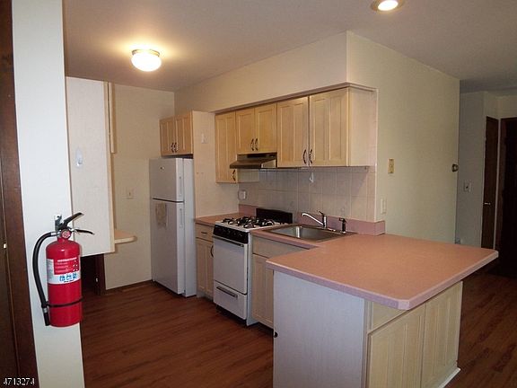 4th image of 3 Squaw Valley Ct Unit 2
