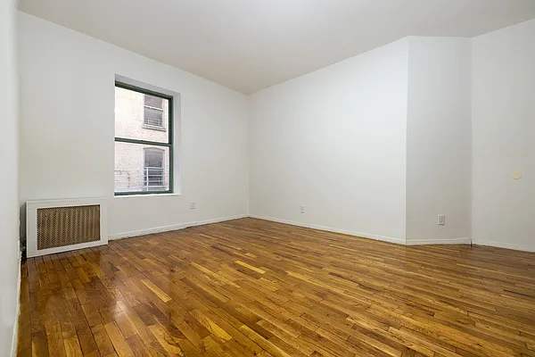 Rented by REAL New York | media 10