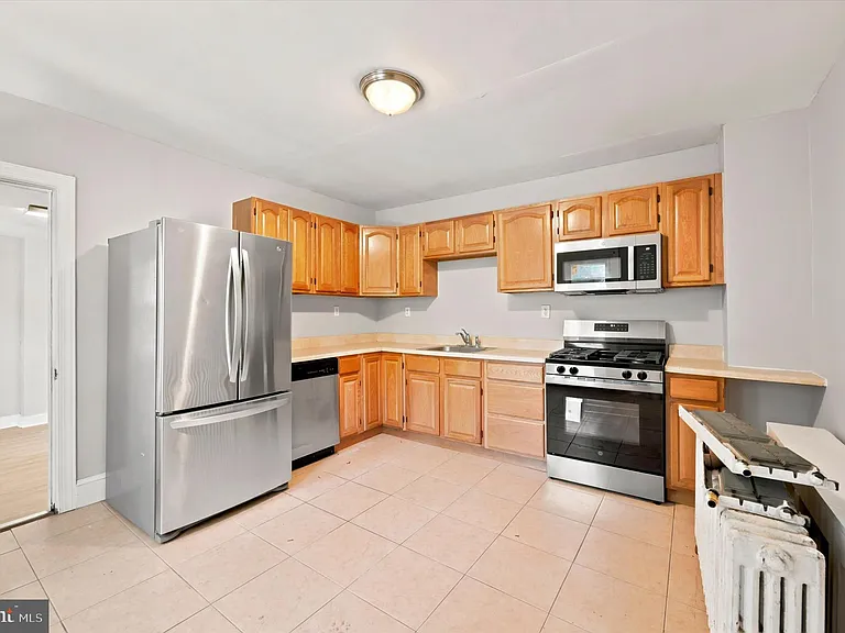 729 Haverford Rd — Photo 9