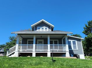 1511 State St, Tama, IA 52339