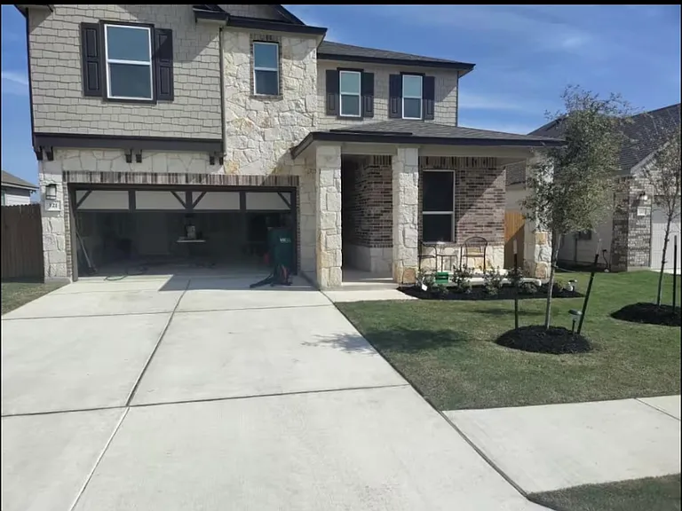 121 W Point Way — Photo 2