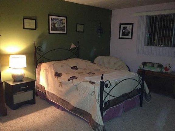 3rd image of 5621 W 104th St APT 2A