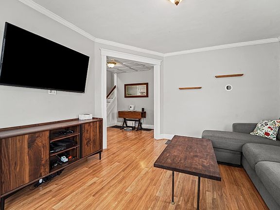 5th image of 6 Curran Ave