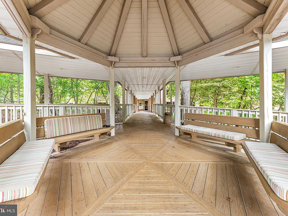 23140 Cobblestone Ln California MD Zillow