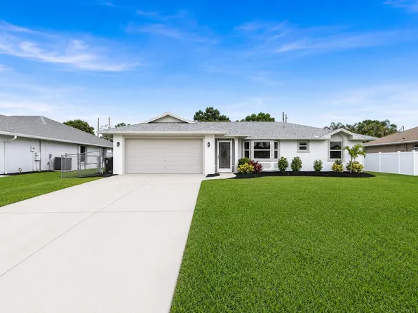 3520 SE Hyde Circle, Port St Lucie, FL 34983