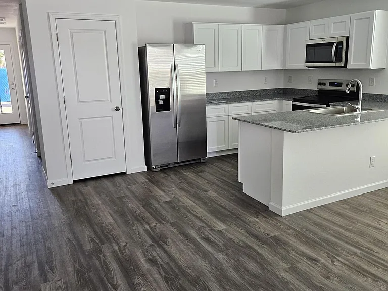 14735 S Amado Blvd — Photo 3