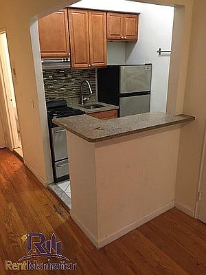 4th image of 314 E 80th St APT 4B