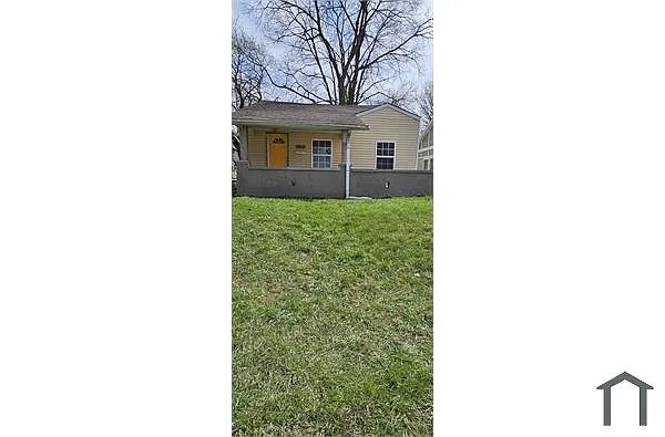 1317 Congress Ave photo 1