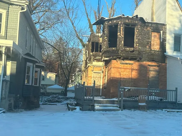 836 Carteret Ave, Trenton, NJ 08618