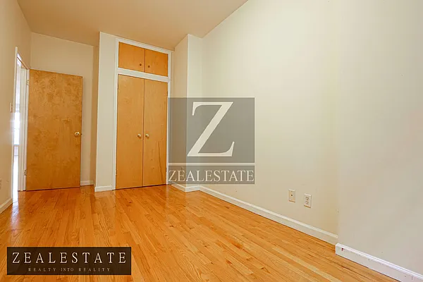 Rented by ZealEstate Group Inc | media 15